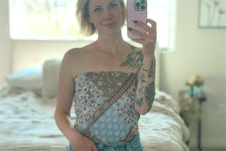 Alice, 26 — Escort in West Baraboo, United States