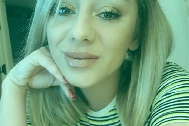 Alice, 27, a blonde brown-eyed caucasian companion based in Nardo. Offering Erotic Massage, BDSM, Tantra, 69, OWO. Available for incall and outcall, overnigh...