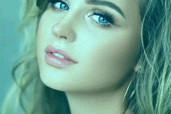 Alice, 27, a dark blonde blue-eyed european companion based in Pevensey. Offering Duos, Couples, Dinner Date, Tantra. Available for incall and outcall, overn...