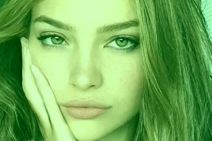 Alice, 27, a dark blonde dark-eyed mediterranean companion based in Weissenburg in Bayern. Offering OWO, Striptease, Dinner Date, Party Girl. Available for i...