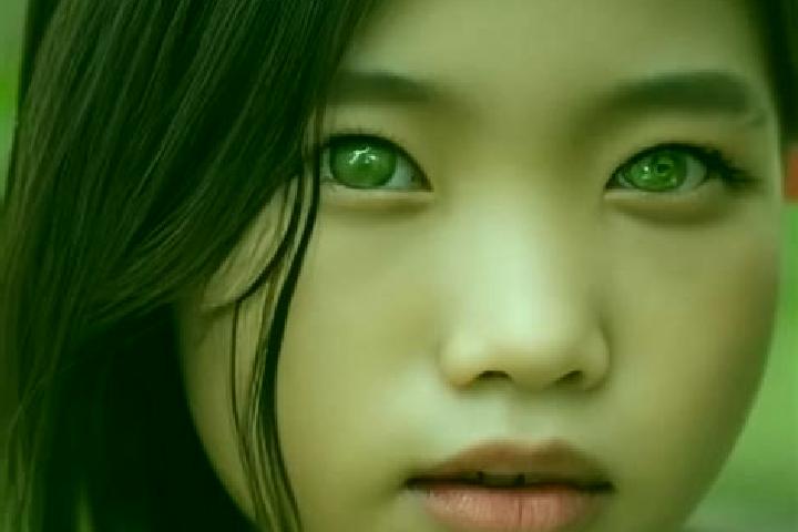 Alice, 27, a red green-eyed asian companion based in Bais. Offering Couples, Party Girl, Duos, Overnight. Available for incall and outcall, day and evening d...