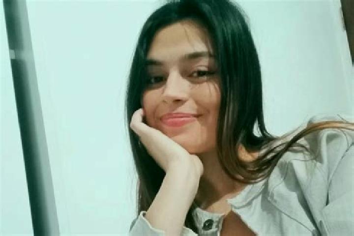 Alice, 27 — Escort in Gobernador Mansilla, Argentina