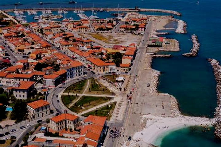 Alice, 27 — Escort in Marina di Pisa, Italy