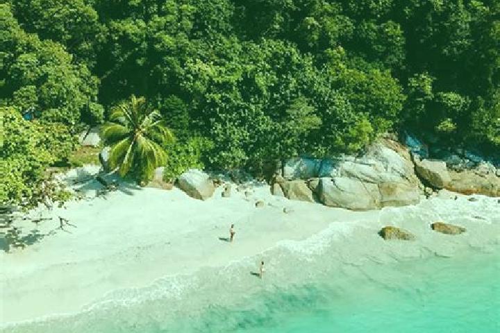 Alice, 27 — Escort in Pangkor, Malaysia