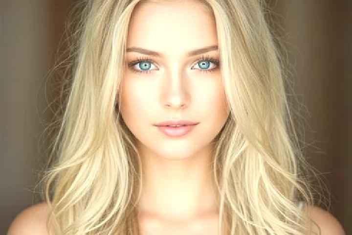 Alice, 28, a blonde amber-eyed mixed companion based in Elbeuf. Offering Massage, Dinner Date, OWO. Available for incall and outcall, overnight bookings avai...