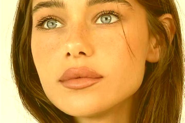 Alice, 28, a brunette grey-eyed caribbean companion based in Hajarmachi. Offering 69, Massage, Roleplay. Available for incall and outcall, overnight bookings...