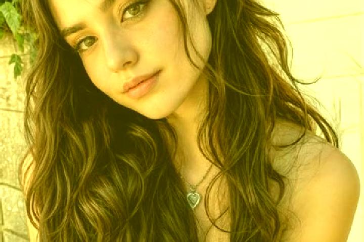 Alice, 28, a brunette hazel-eyed middle eastern companion based in Villefort. Offering Dinner Date, BDSM, GFE, Tantra. Available for incall and outcall, day ...