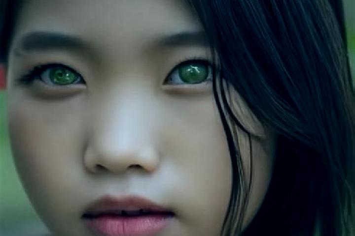 Alice, 28, a chestnut green-eyed asian companion based in Arcevia. Offering Tantra, Girlfriend Experience, Prostate Massage, BDSM. Available for incall and o...