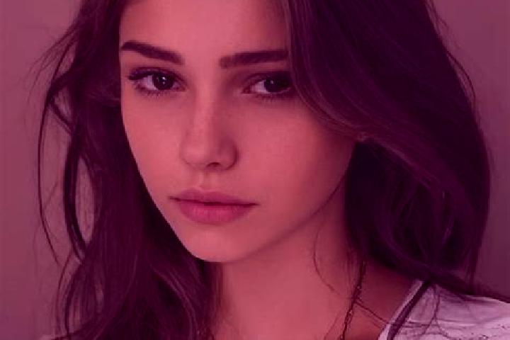 Alice, 28, a chestnut hazel-eyed slavic companion based in Krieglach. Offering BDSM, Tantra, Girlfriend Experience, Party Girl. Available for incall and outc...