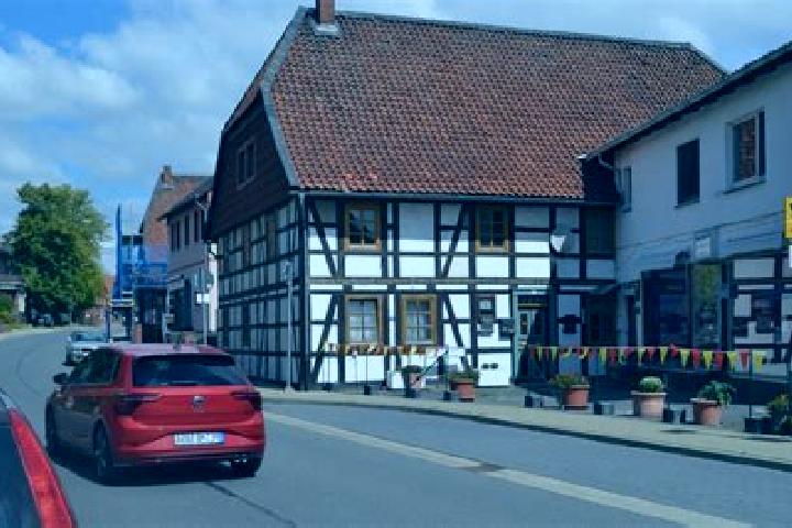 Alice, 28 — Escort in Adenstedt, Germany