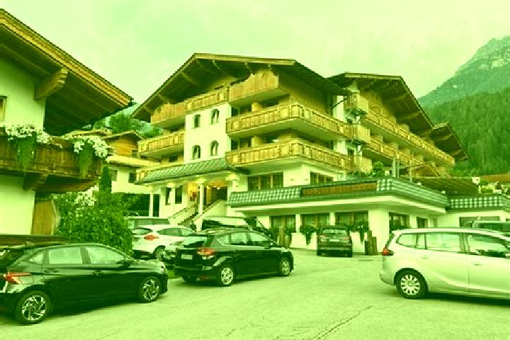 Alice, 28 — Escort in Fulpmes, Austria
