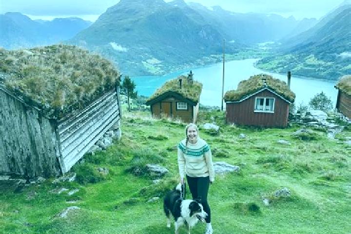 Alice, 28 — Escort in Hoylandet, Norway