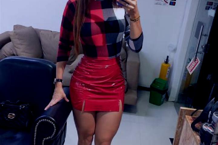Alice, 28 — Escort in Villaverde del Rio, Spain