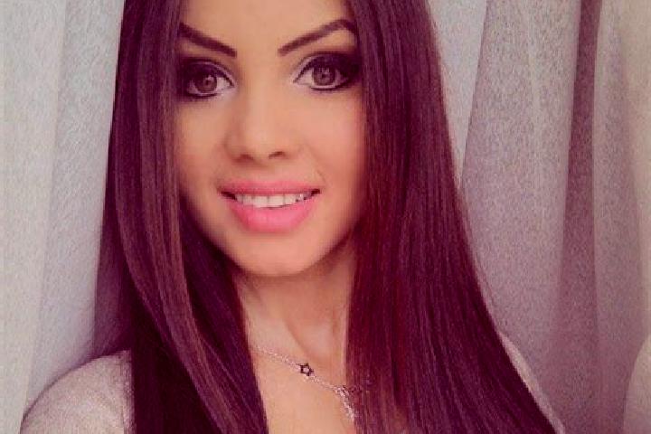 Alice, 29, a black green-eyed indian companion based in Neuhof an der Zenn. Offering Domination, CIM, Striptease, Tantra. Available for incall and outcall, d...