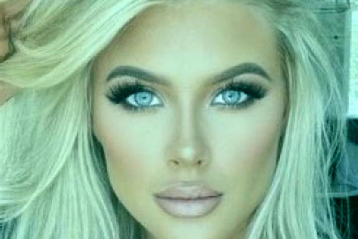 Alice, 29, a platinum blonde amber-eyed caribbean companion based in Portadown. Offering BDSM, A-Level. Available for incall and outcall, day and evening dates.