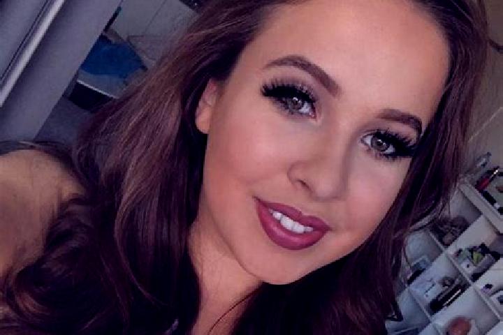 Alice, 29, a red dark-eyed mixed companion based in Novi Jankovci. Offering Erotic Massage, Fetish, A-Level, Duos, Massage. Available for incall and outcall,...