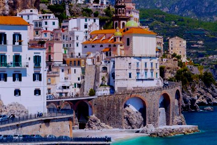 Alice, 29 — Escort in Barbona, Italy