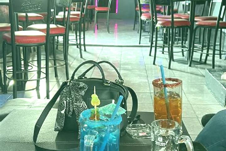 Alice, 29 — Escort in Santa Maria Huecatitla, Mexico