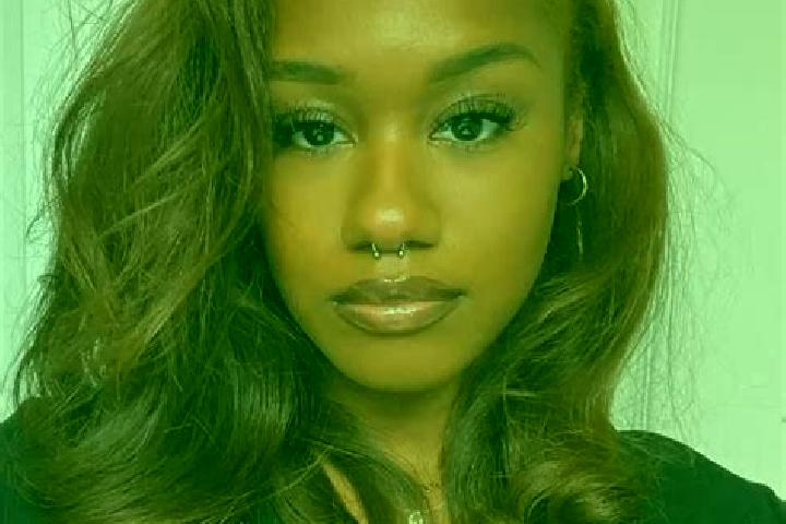 Alice, 30, a auburn dark-eyed ebony companion based in Fuentesauco. Offering BDSM, Domination, Couples. Available for incall and outcall, day and evening dates.