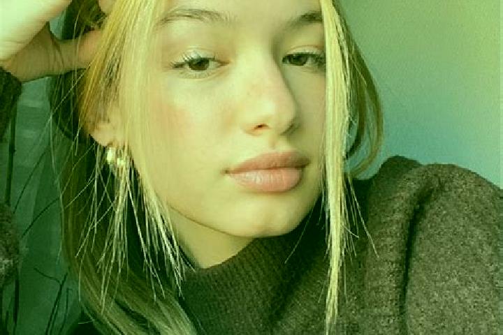 Alice, 30, a blonde brown-eyed caucasian companion based in Mellery. Offering OWO, Erotic Massage, Prostate Massage. Available for incall and outcall, overni...