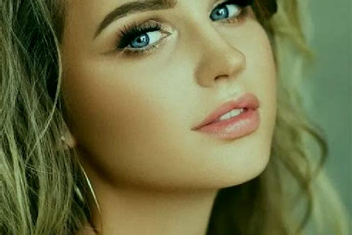 Alice, 30, a dark blonde blue-eyed middle eastern companion based in Ballston Spa. Offering Overnight, Party Girl, Fetish, Travel Companion, Tantra. Availabl...