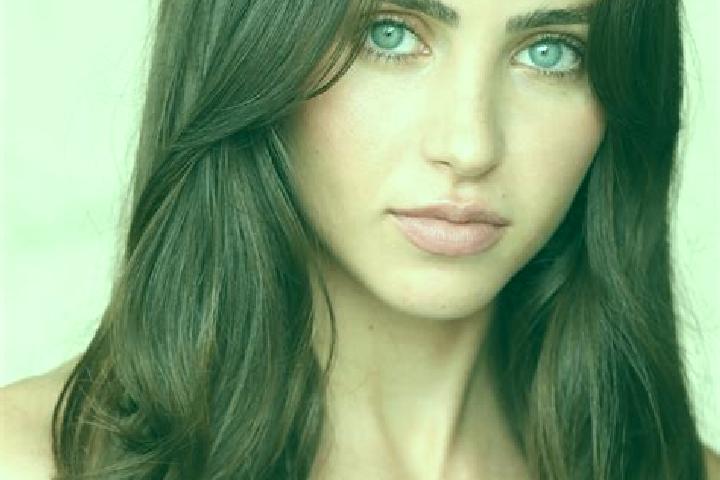 Alice, 30, a dark blonde brown-eyed latina companion based in Cipari. Offering 69, Domination, Roleplay, Girlfriend Experience. Available for incall and outc...