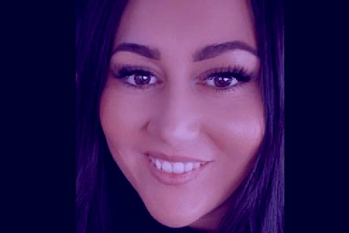 Alice, 30 — Escort in New Tredegar, United Kingdom