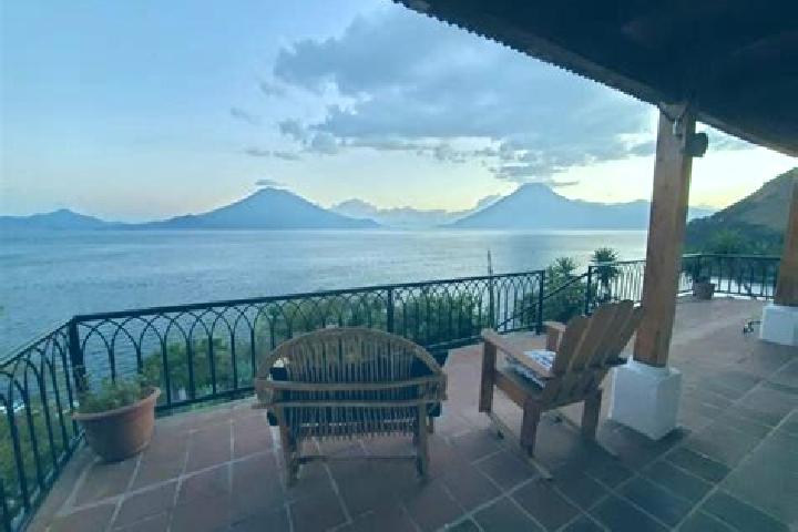 Alice, 30 — Escort in Santa Cruz La Laguna, Guatemala