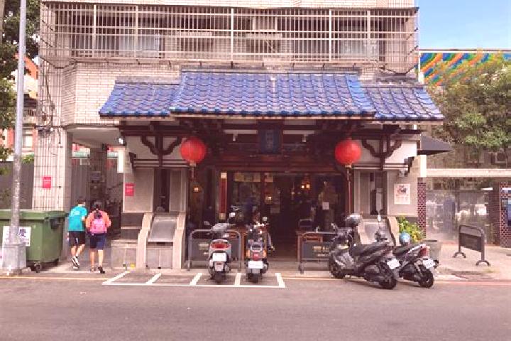 Alice, 30 — Escort in Siwei, China