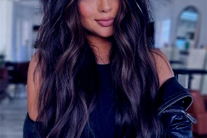 Alice, 31, a brunette dark-eyed slavic companion based in Coubron. Offering CIM, OWO, Fetish. Available for incall and outcall, day and evening dates.