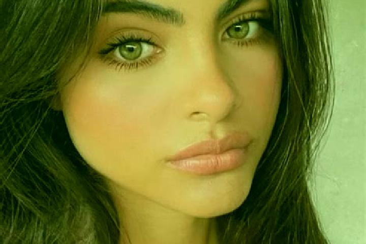 Alice, 31, a brunette green-eyed european companion based in Colomi. Offering Domination, OWO, Striptease. Available for incall and outcall, overnight bookin...