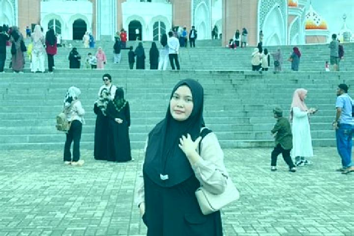 Alice, 31 — Escort in Deudeul, Indonesia