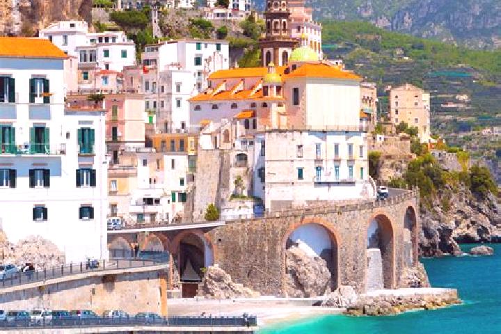 Alice, 31 — Escort in Forlimpopoli, Italy