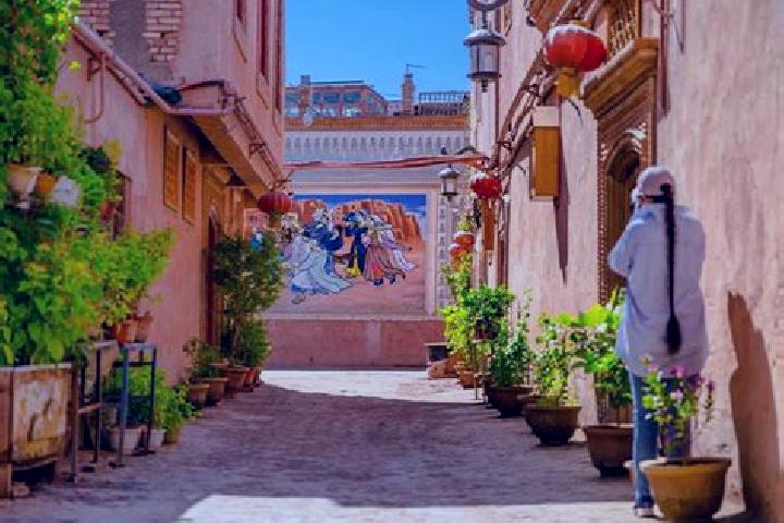 Alice, 31 — Escort in Kashgar, China