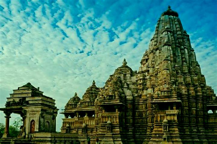Alice, 31 — Escort in Khajuraho Group of Monuments, India