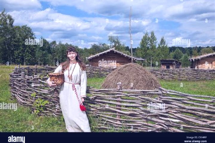 Alice, 31 — Escort in Mikhaylovka, Russia