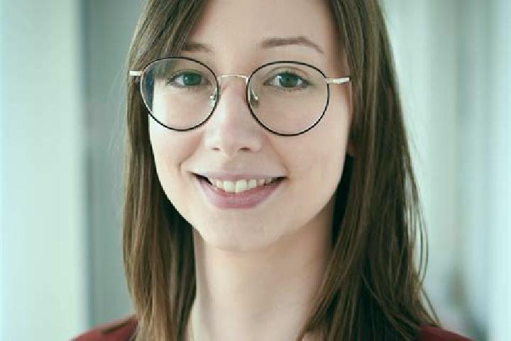 Alice, 31 — Escort in Schoetz, Switzerland