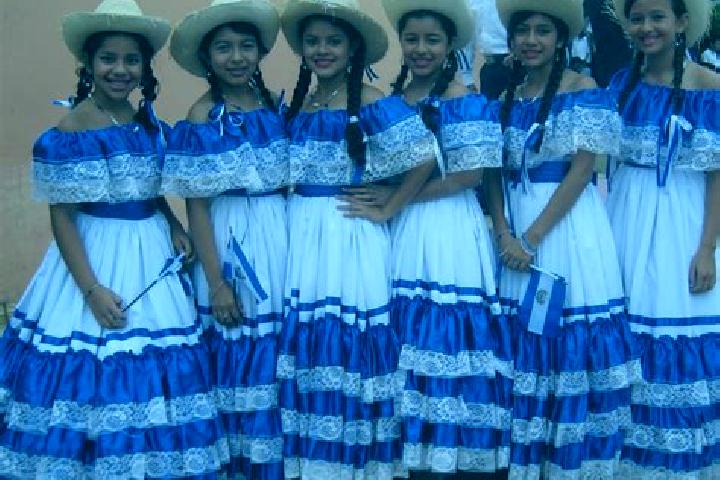 Alice, 31 — Escort in Sesori, El Salvador