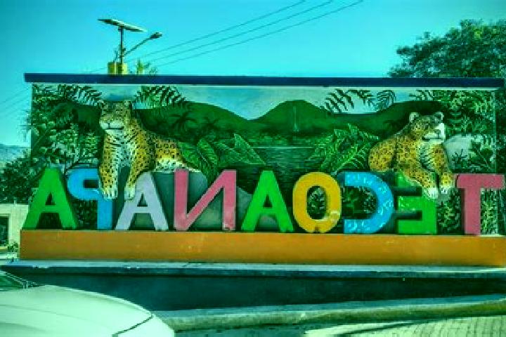 Alice, 31 — Escort in Tecoanapa, Mexico
