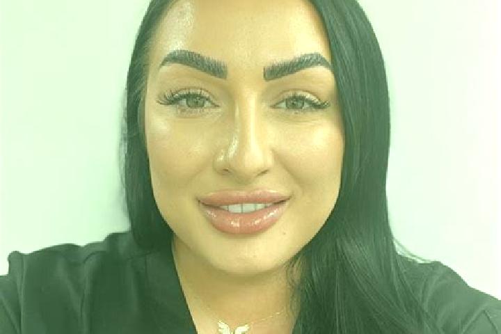 Alice, 31 — Escort in Wooburn Green, United Kingdom