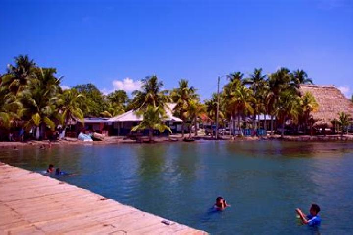 Alice, 32 — Escort in Omoa, Mexico