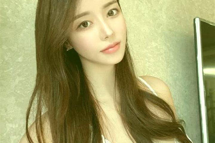 Alice, 32 — Escort in Rungkang, Indonesia