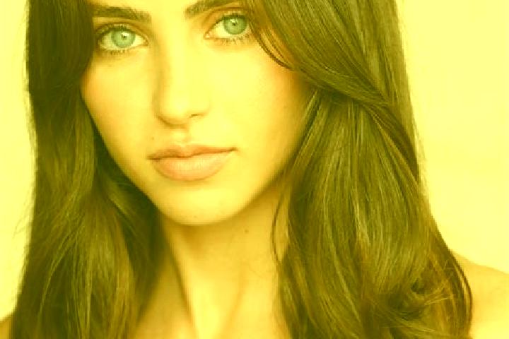 Alice, 33, a auburn dark-eyed latina companion based in Tryncza. Offering Prostate Massage, Tantra, Duos, BDSM. Available for incall and outcall, overnight b...