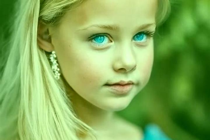 Alice, 33, a blonde blue-eyed ebony companion based in Marseille 03. Offering OWO, Massage. Available for incall and outcall, day and evening dates.