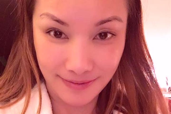 Alice, 33, a blonde dark-eyed asian companion based in Castle Cary. Offering Deep French Kissing, Prostate Massage, Fetish, GFE, Overnight. Available for inc...
