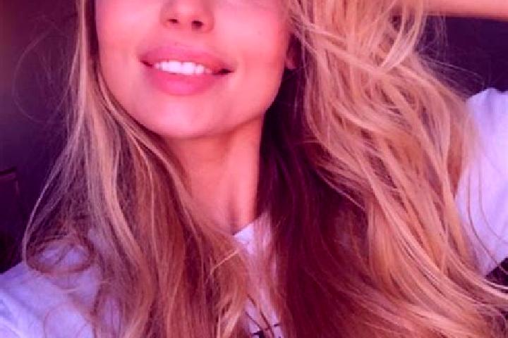 Alice, 33, a blonde dark-eyed mixed companion based in Tiko. Offering Deep French Kissing, GFE, Travel Companion, Massage, 69. Available for incall and outca...