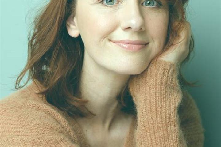 Alice, 33 — Escort in Derby Center, United States