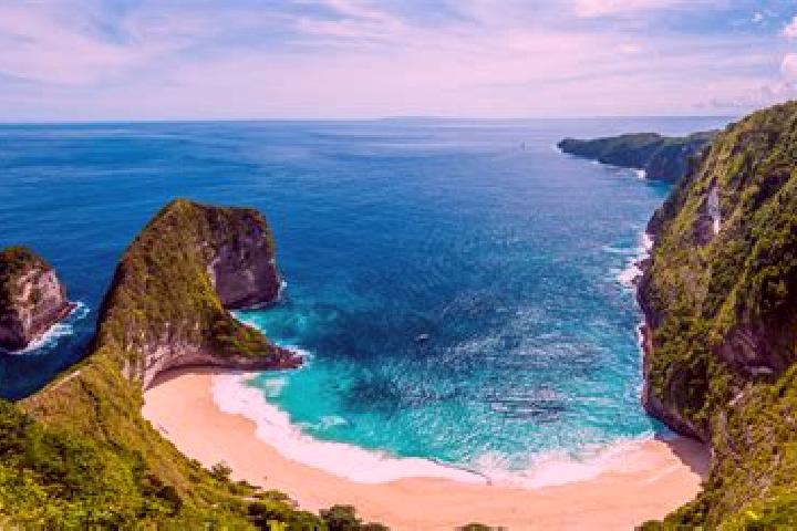 Alice, 33 — Escort in Rancabelut, Indonesia