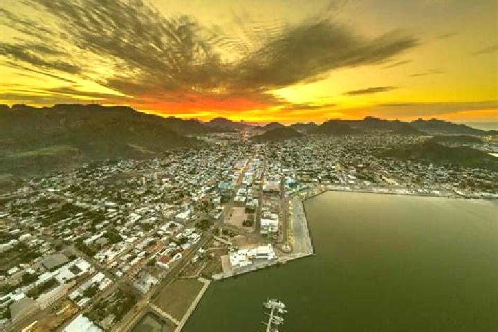 Alice, 33 — Escort in Santa Maria de Guaymas, Mexico