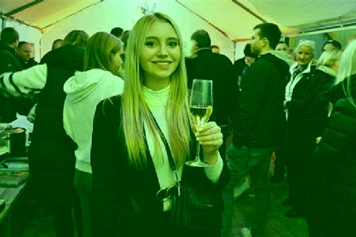 Alice, 33 — Escort in Schmalensee, Germany